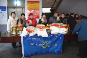 【螢火蟲愛心活動(dòng)第九十九期】春節(jié)送溫暖，我們?cè)谛袆?dòng)！